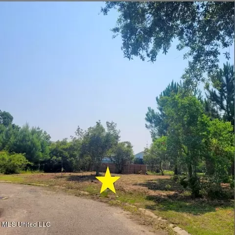 lot Apt 31 Pelican Cove Ln, Long Beach, MS 39560
