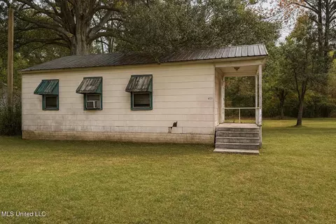 806 N Jackson St, Brookhaven, MS 39601