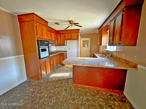 4867 Rosehaven Dr, Jackson, MS 39209 photo 4