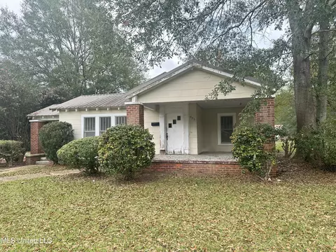 429 NE 1st Ave, Magee, MS 39111