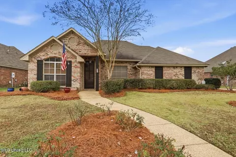 172 Memory Ln, Madison, MS 39110