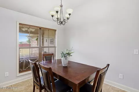 Dining - 172 Memory Ln, Madison, MS 39110 photo 1 of 1