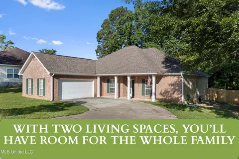 6507 Shoshonee Dr, Ocean Springs, MS 39564