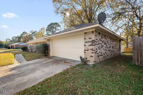 Exterior - 5205 Harrow Dr, Jackson, MS 39211 photo 2 of 7