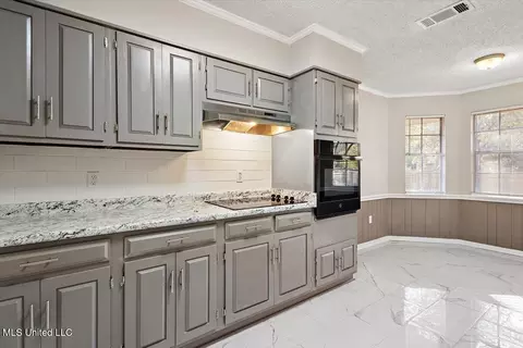 Kitchen - 5205 Harrow Dr, Jackson, MS 39211 photo 1 of 1