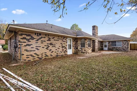 Exterior - 5205 Harrow Dr, Jackson, MS 39211 photo 4 of 7
