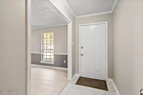 Entry Way - 5205 Harrow Dr, Jackson, MS 39211 photo 1 of 5