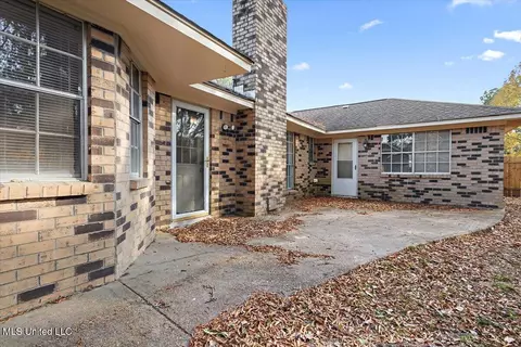 Exterior - 5205 Harrow Dr, Jackson, MS 39211 photo 3 of 7