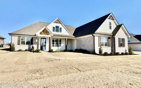 Exterior - 1762 Bakersfield Way, Nesbit, MS 38651 photo 2 of 7