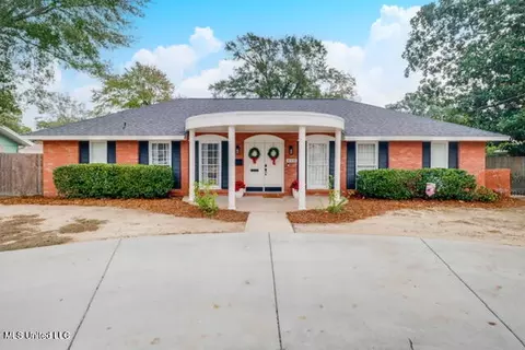 4498 Kendall Cir, Gulfport, MS 39507