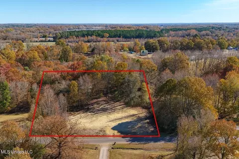 62 Shamrock Loop, Byhalia, MS 38611