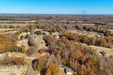 62 Shamrock Loop, Byhalia, MS 38611 photo 6