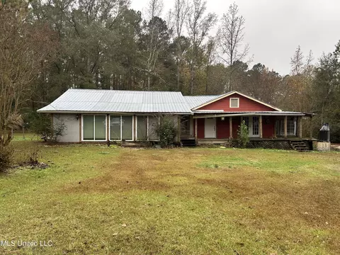 11110 Highway 84, Mccall Creek, MS 39647
