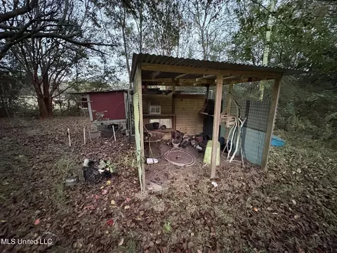 Exterior - 11828 Ormond Rd, Moss Point, MS 39562 photo 8 of 13