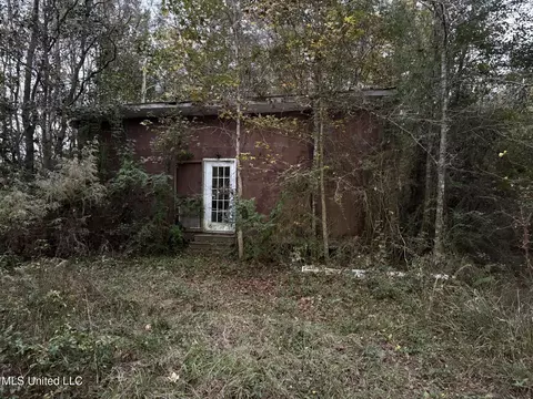 Exterior - 11828 Ormond Rd, Moss Point, MS 39562 photo 11 of 13