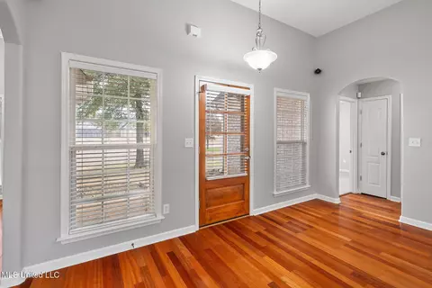 Entry Way - 729 Mossy Oak Cv, Hernando, MS 38632 photo 1 of 4