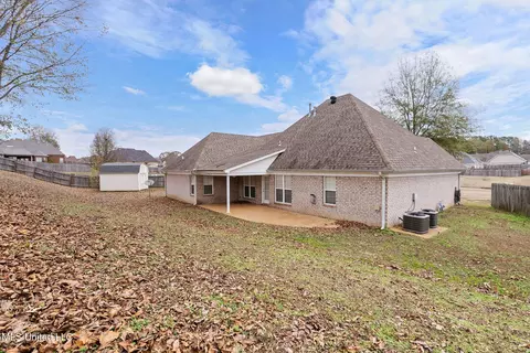 Exterior - 729 Mossy Oak Cv, Hernando, MS 38632 photo 7 of 7