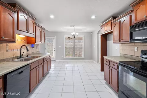 Kitchen - 729 Mossy Oak Cv, Hernando, MS 38632 photo 1 of 1