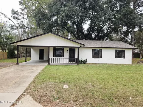 103 Estes St, Flora, MS 39071