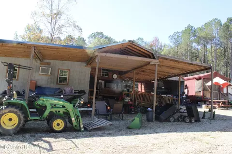 Exterior - 2108 Joel Lang Rd, Mccomb, MS 39648 photo 9 of 21