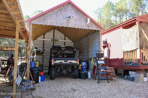 Exterior - 2108 Joel Lang Rd, Mccomb, MS 39648 photo 10 of 21