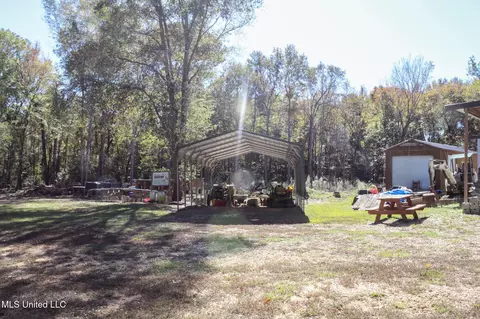Exterior - 2108 Joel Lang Rd, Mccomb, MS 39648 photo 13 of 21