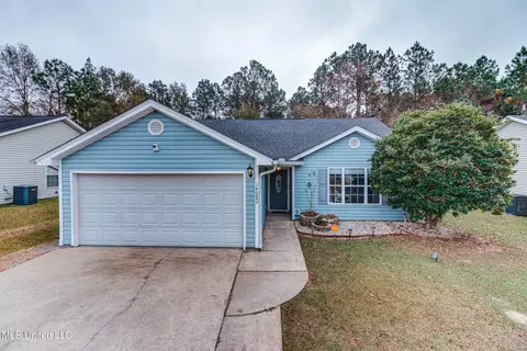 14082 Ridgeway Dr, Gulfport, MS 39503