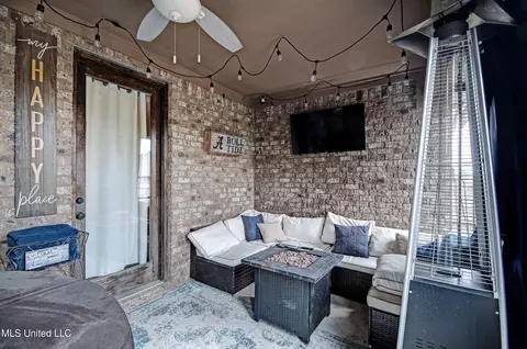 Exterior - 217 Stonebridge Blvd, Brandon, MS 39042 photo 4 of 6