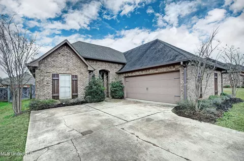 Exterior - 217 Stonebridge Blvd, Brandon, MS 39042 photo 2 of 6