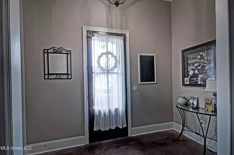 Entry Way - 217 Stonebridge Blvd, Brandon, MS 39042 photo 1 of 1