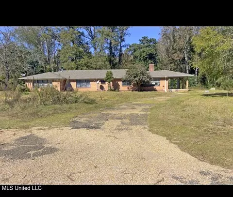 81 Henry Cox Rd, Monticello, MS 39654
