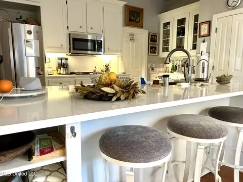 Kitchen - 112 Dumaine Pl, Madison, MS 39110 photo 5 of 5