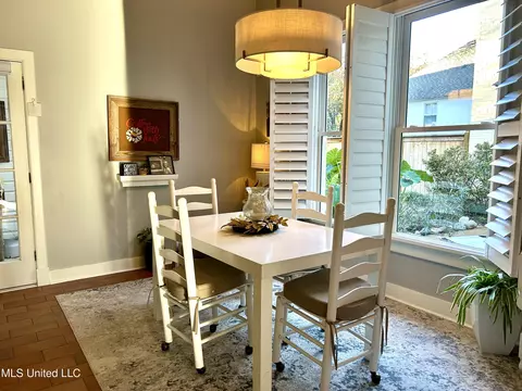 Dining - 112 Dumaine Pl, Madison, MS 39110 photo 2 of 4