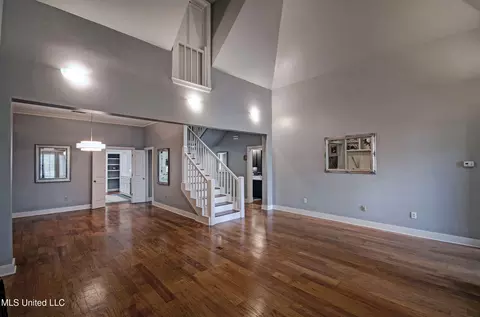 Living - 112 Dumaine Pl, Madison, MS 39110 photo 4 of 5