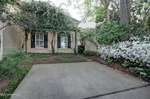 Exterior - 112 Dumaine Pl, Madison, MS 39110 photo 5 of 8