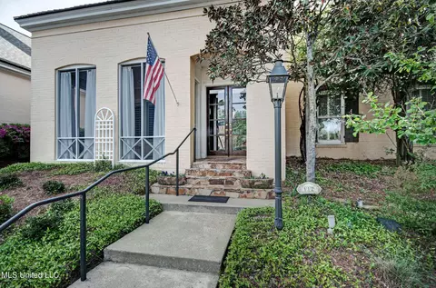 112 Dumaine Pl, Madison, MS 39110