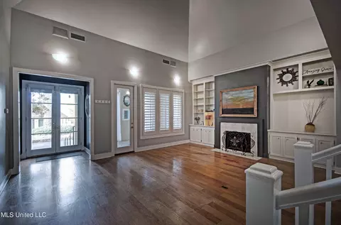 Living - 112 Dumaine Pl, Madison, MS 39110 photo 1 of 5