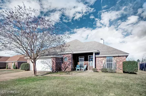 Exterior - 625 Post Oak Pl, Pearl, MS 39208 photo 3 of 6