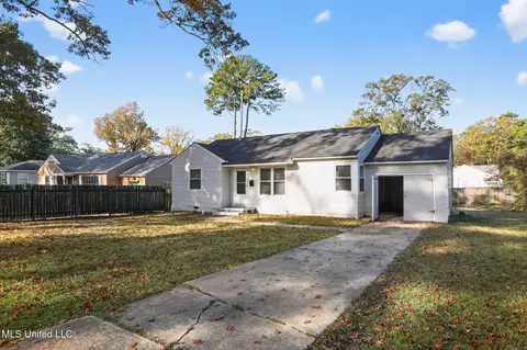 4875 Churchill Dr, Jackson, MS 39206