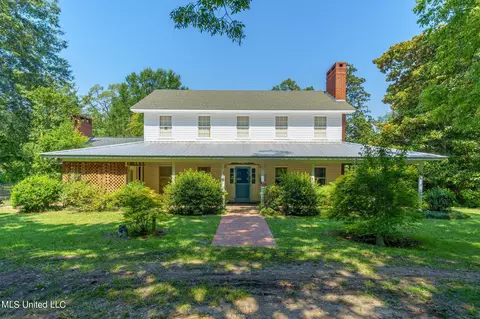 627 Cole Rd, Hattiesburg, MS 39402