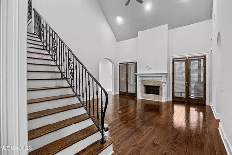 Living - 116 Carrington Dr, Madison, MS 39110 photo 1 of 5