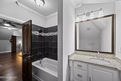 Bath - 116 Carrington Dr, Madison, MS 39110 photo 7 of 7
