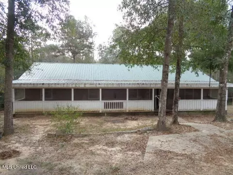 139 September Ln, Lucedale, MS 39452