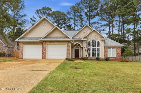 106 Red Oak Trl, Brandon, MS 39047