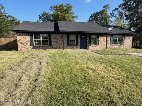 3604 Harrison Dr, Gulfport, MS 39501