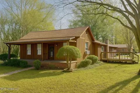 16 Fava St, Alligator, MS 38720
