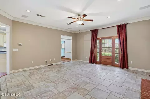 Living - 2155 Jack Johnson Rd, Terry, MS 39170 photo 2 of 4