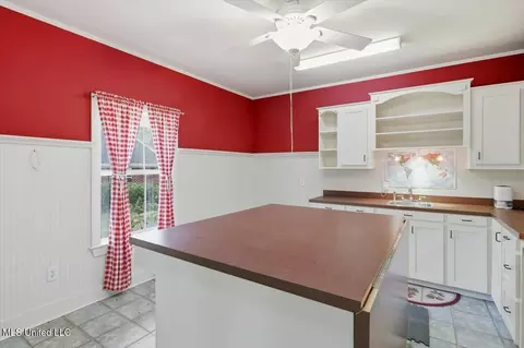Kitchen - 2155 Jack Johnson Rd, Terry, MS 39170 photo 5 of 5