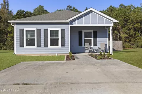 13067 Tracewood Dr, Gulfport, MS 39503