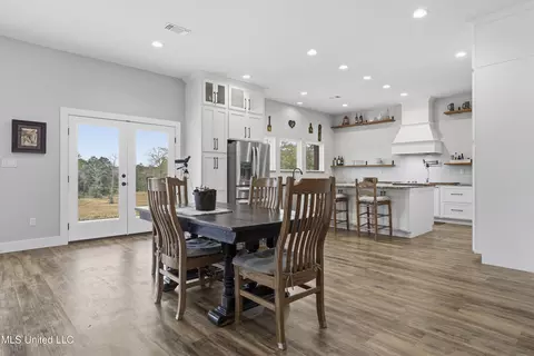Dining - 92 Sam Davis Dr, Perkinston, MS 39573 photo 1 of 3